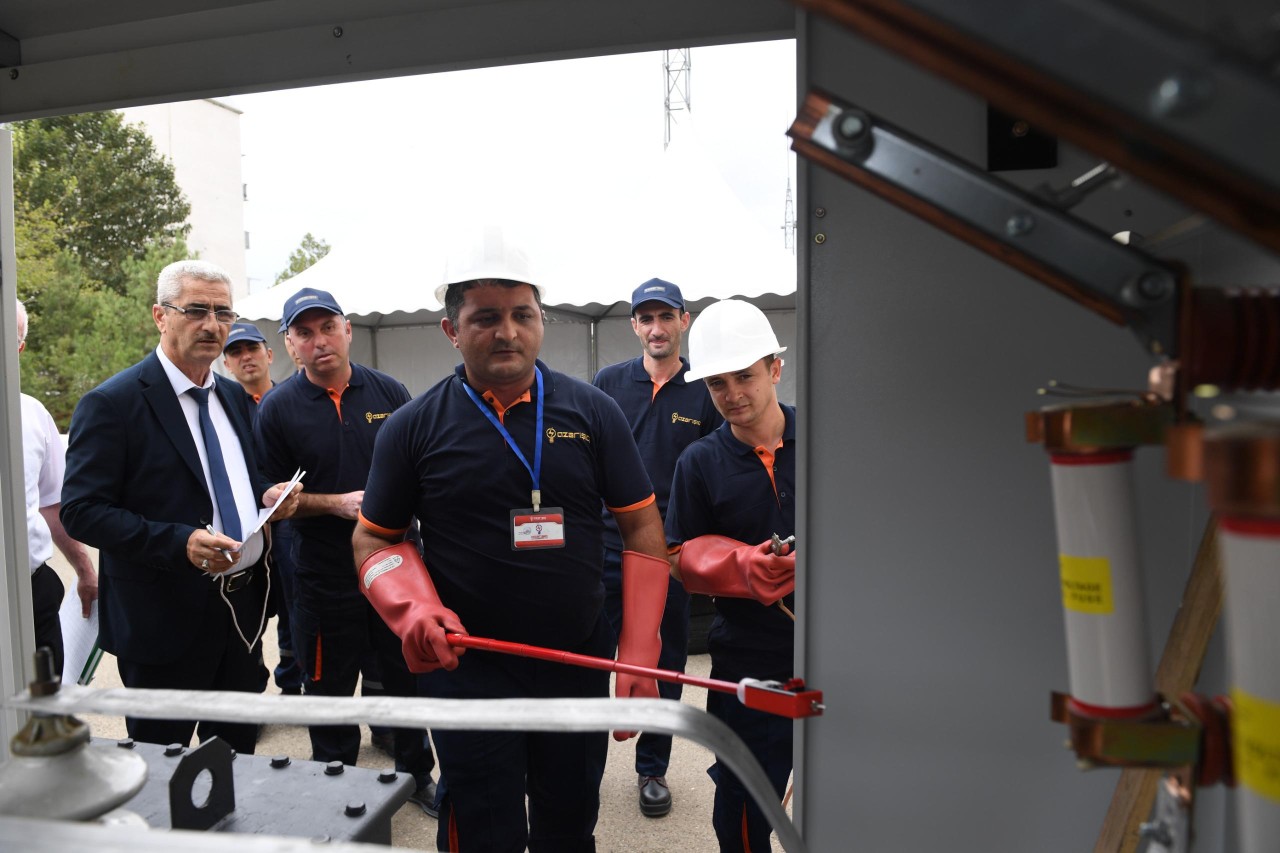 “Azərişığ”ın təşkil etdiyi Peşə Ustalığı Yarışlarının Gəncədə növbəti regional turu keçirilib - FOTOLAR